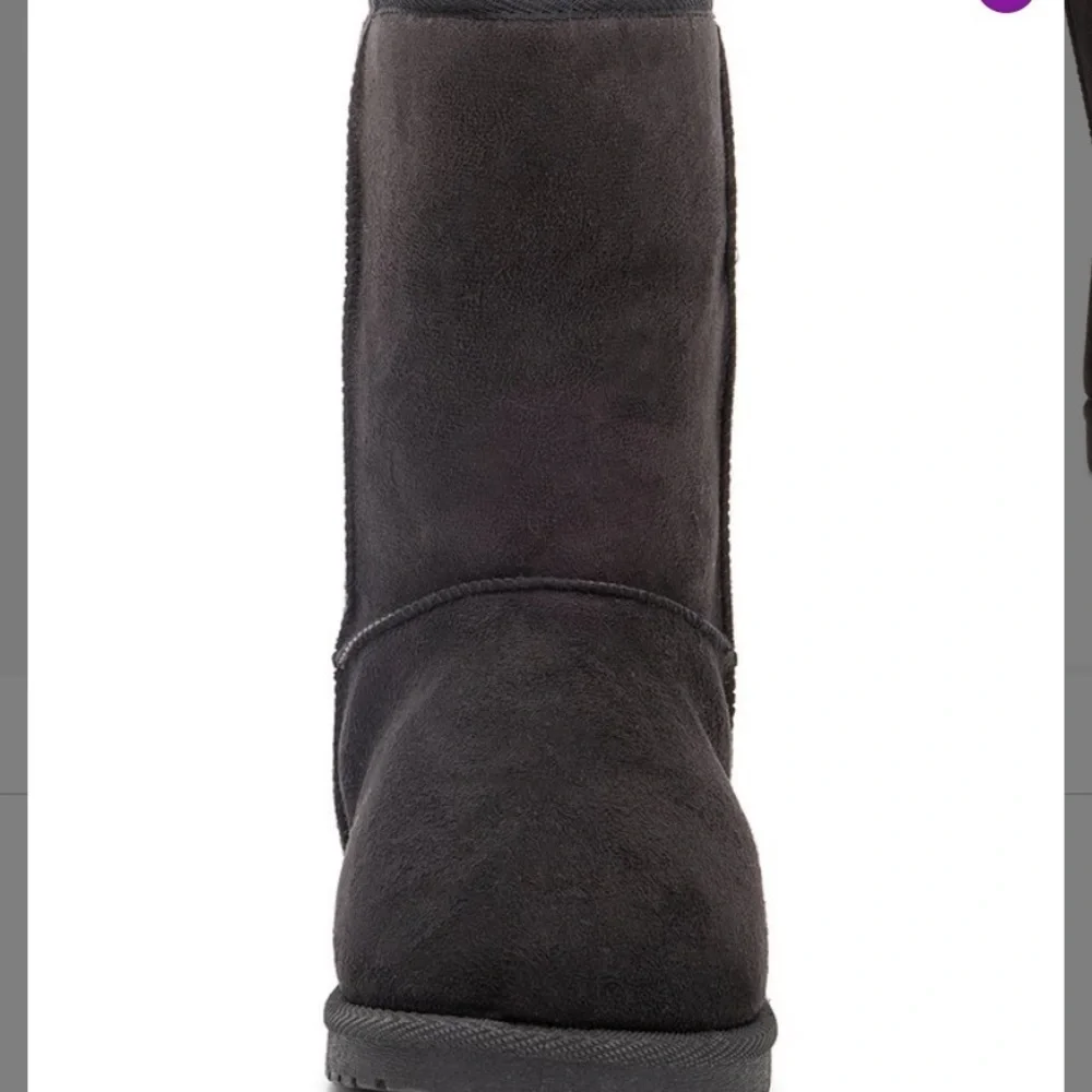 NIB-Olivia Miller Faux-Fur Lined Boot